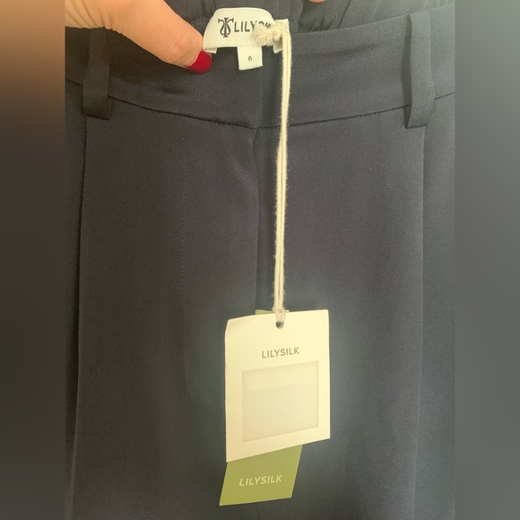 NWT LILYSILK TIMELESS PLEATED WIDE LEG SILK TROUSERS midnight blue size 6 - Picture 7 of 7